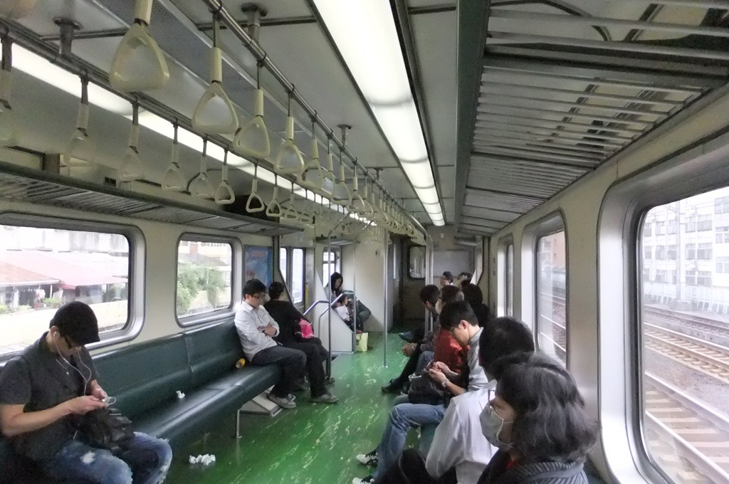 台北から基隆まで普通電車